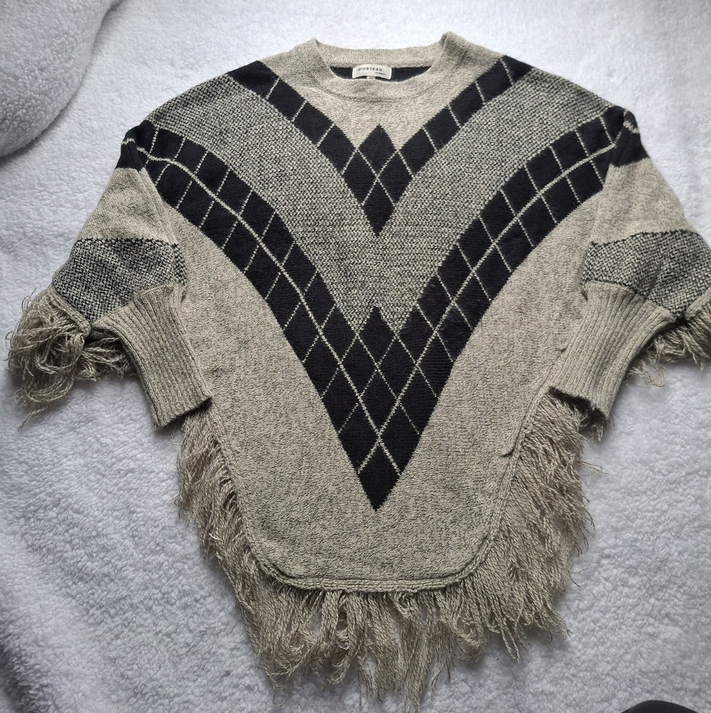 Monteau Fringe Poncho Like Sweater Size Medium